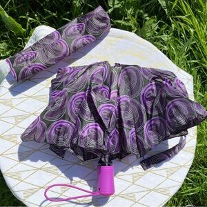 8 Rib Automatic Purple Swirl Circles Travel Umbrella with Cover/Pouch